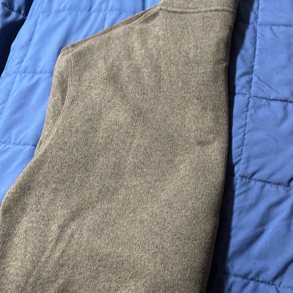 Man Pullover - image 7